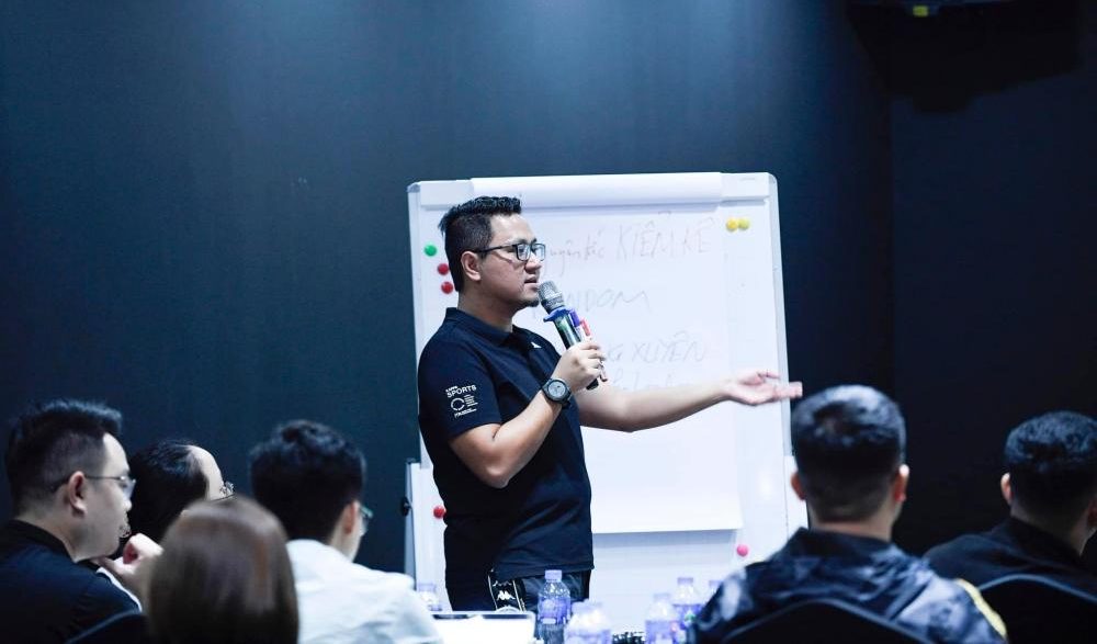 Chuyên gia Nguyễn Quốc Tuấn đào tạo trực tiếp đội ngũ quản lý tại doanh nghiệp